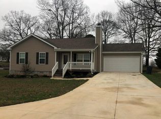 6214 Helen St, Lula, GA 30554