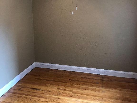 5th image of 2504 W Shakespeare Ave #1
