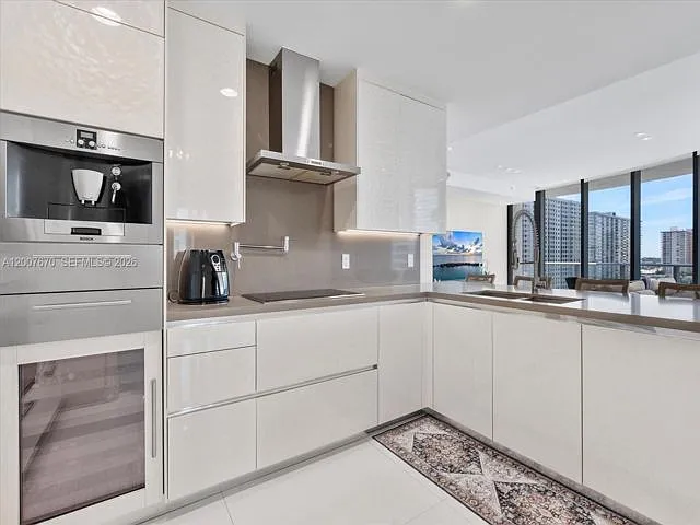 17475 Collins Ave #504 — Photo 19