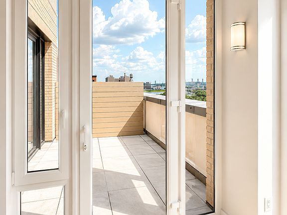 3rd image of 91 Bruckner Blvd #708