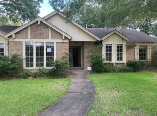 15203 Cobre Valley Dr, Houston, TX 77062