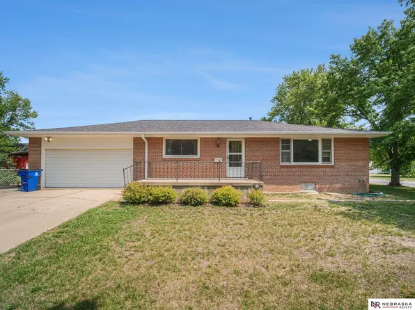 150 E 4th St, Cortland, NE 68331