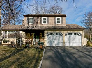 16 Norton St, Edison, NJ 08820