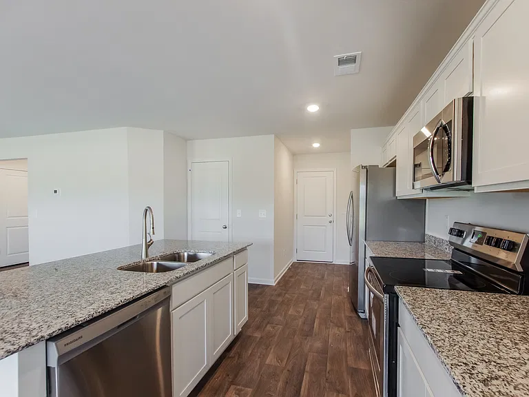 135 King Buck Dr — Photo 5