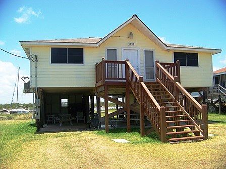 2nd image of 1222 County Road 201 Carancahua Avenue Blvd