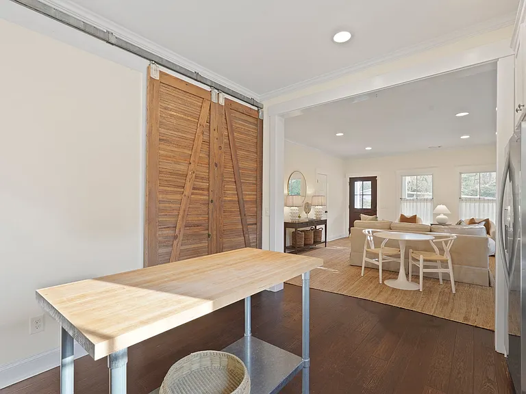 15 Government Rd — Photo 21