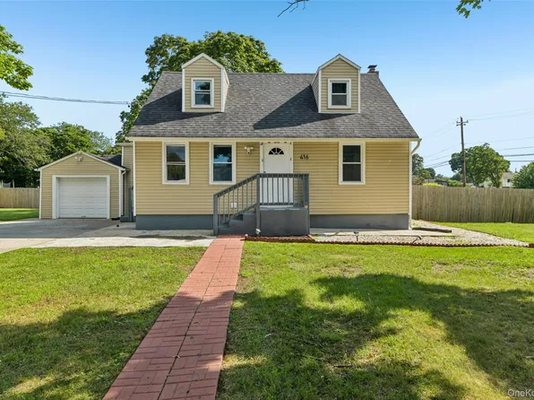 416 Arizona Avenue, Bay Shore, NY 11706