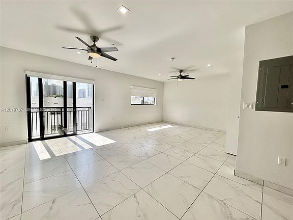 4th image of 836 SW 2nd St #404