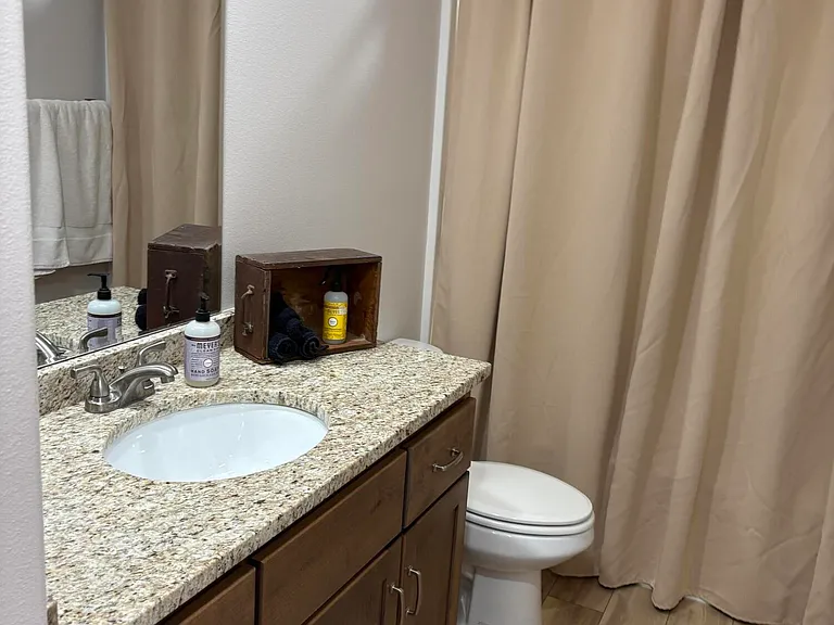 503 Rose Ave — Photo 14