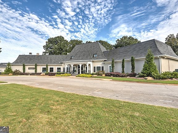 4th image of 1641 Mount Moriah Rd