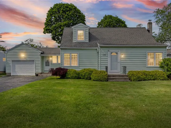 112 Sharon Dr, Rochester, NY 14626