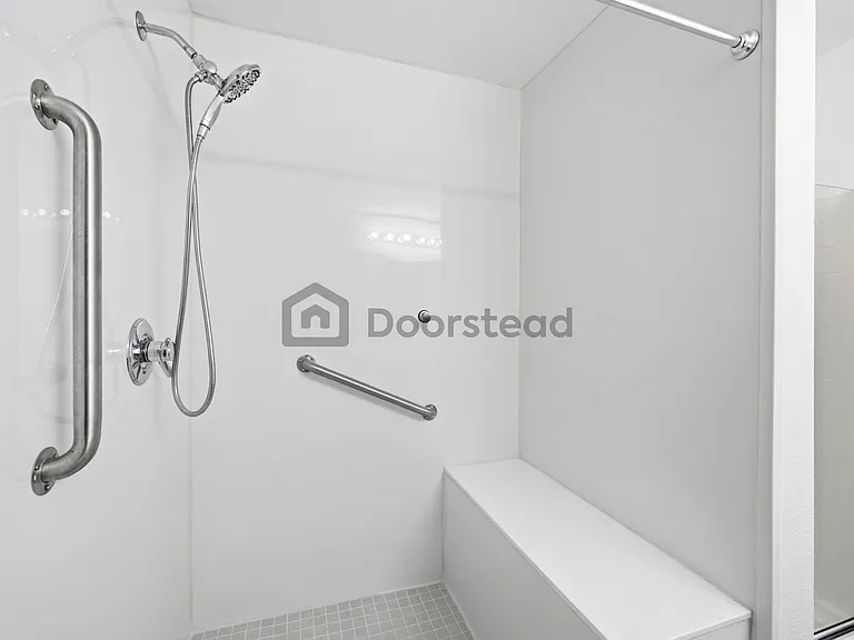 108 Cherokee Dr — Photo 33