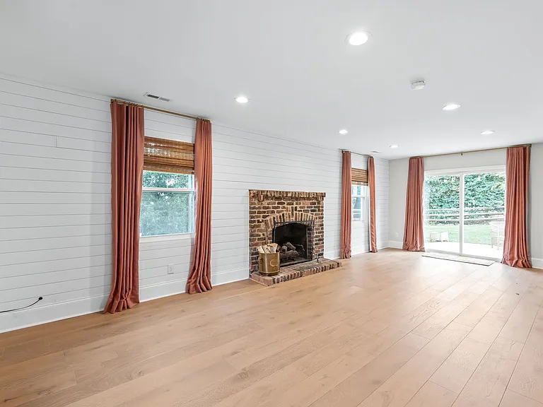 3800 Terrebonne Ct — Photo 17