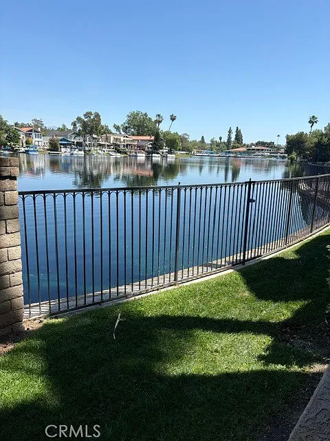 2 bed, 1288 sqft, $3,700 — Photo 2
