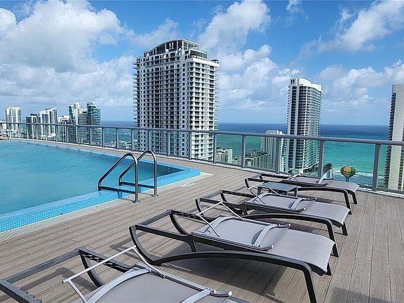 3rd image of 2602 E Hallandale Beach Blvd #R306