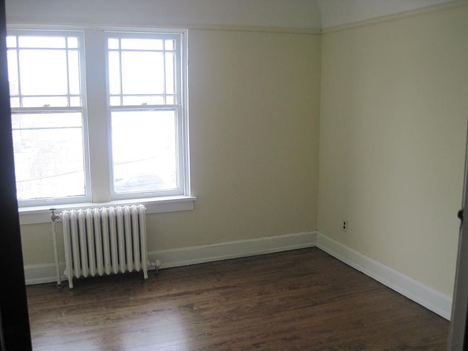 1st image of 3124 W National Ave APT 10