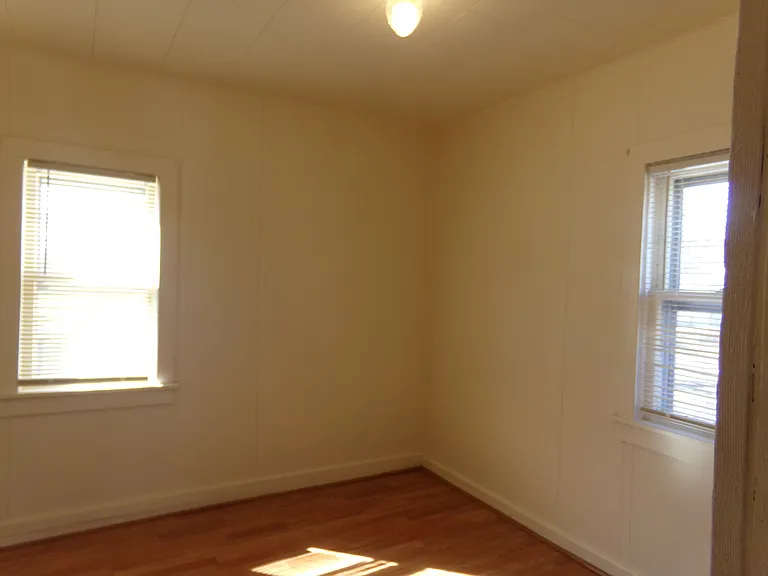 515 Saint Thomas Ave — Photo 6