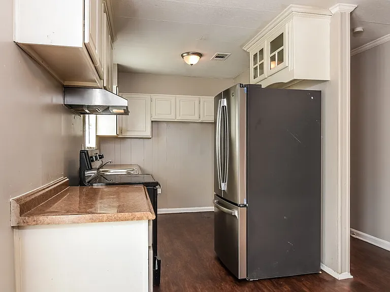 1165 Wisteria Dr SW — Photo 8