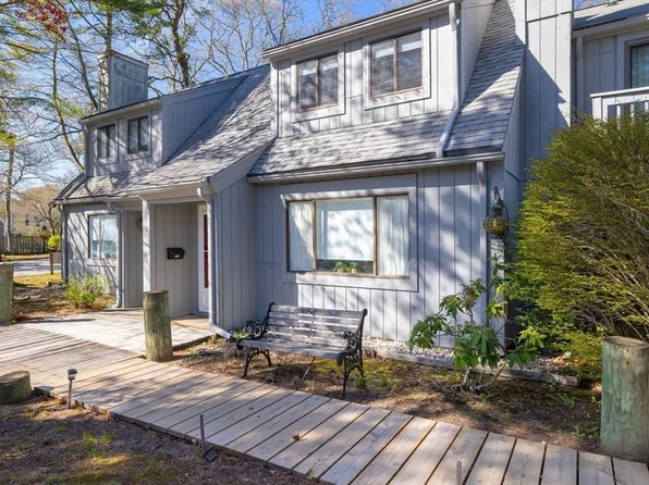 855 W Main St #11, Barnstable, MA 02630