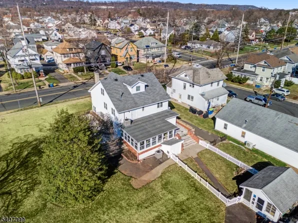 382 E Main St, Somerville Boro, NJ 08876