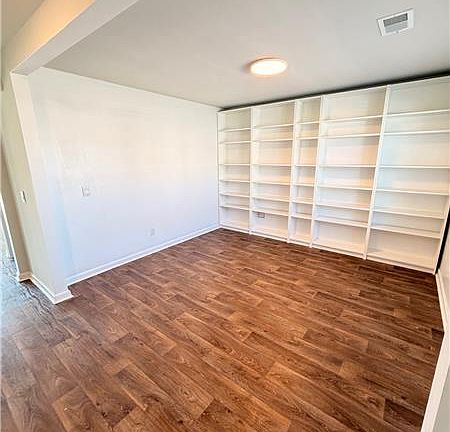 4th image of 123 Skylark Rd