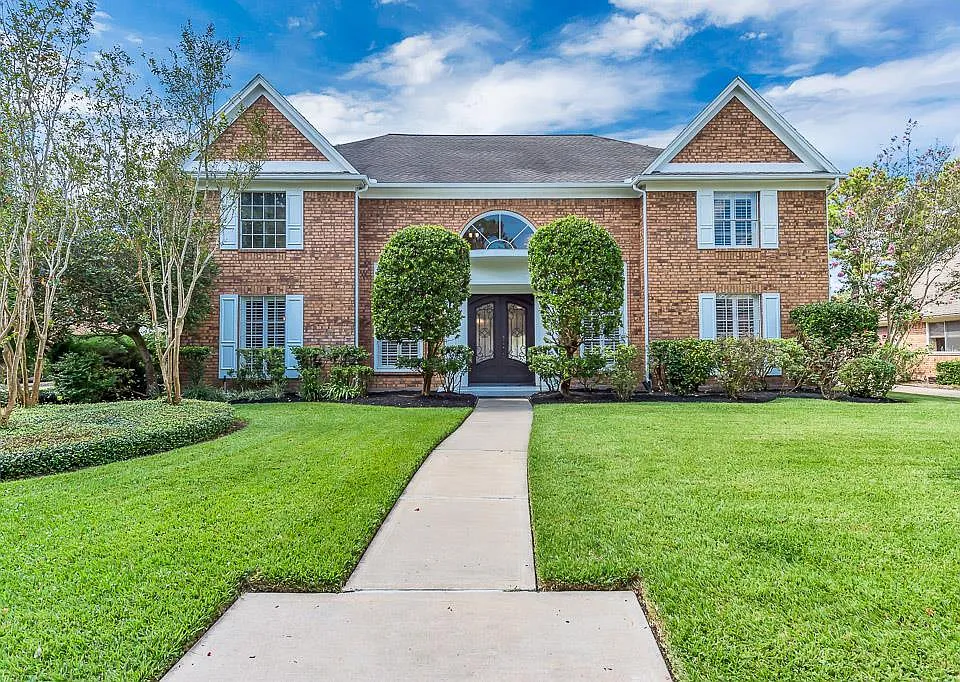 1910 Misty Bend Dr