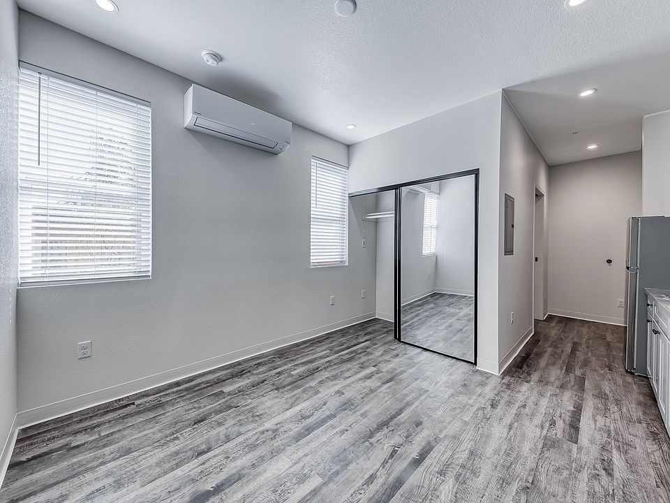 1st image of 304 S Maryland Pkwy #6
