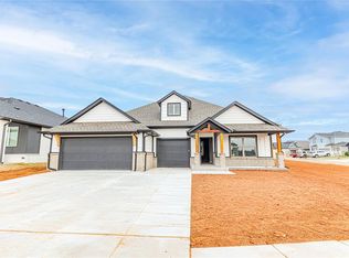 8001 NW 151st Cir, Edmond, OK 73013