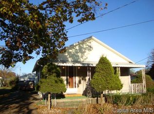 1955 Baird Ave, Galesburg, IL 61401