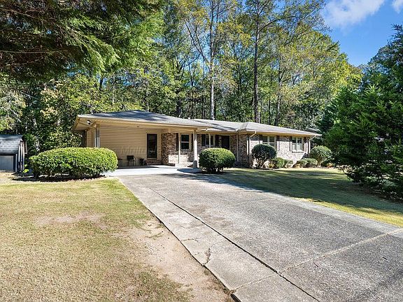 4th image of 602 Fernway Dr