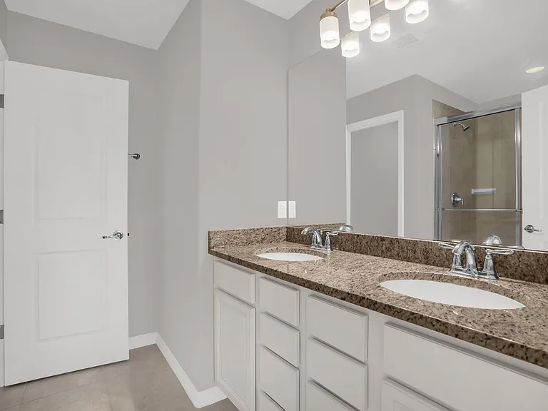5167 Caspian St — Photo 25