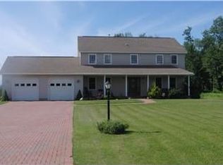 153 Seneca Ridge Dr, Broadalbin, NY 12025