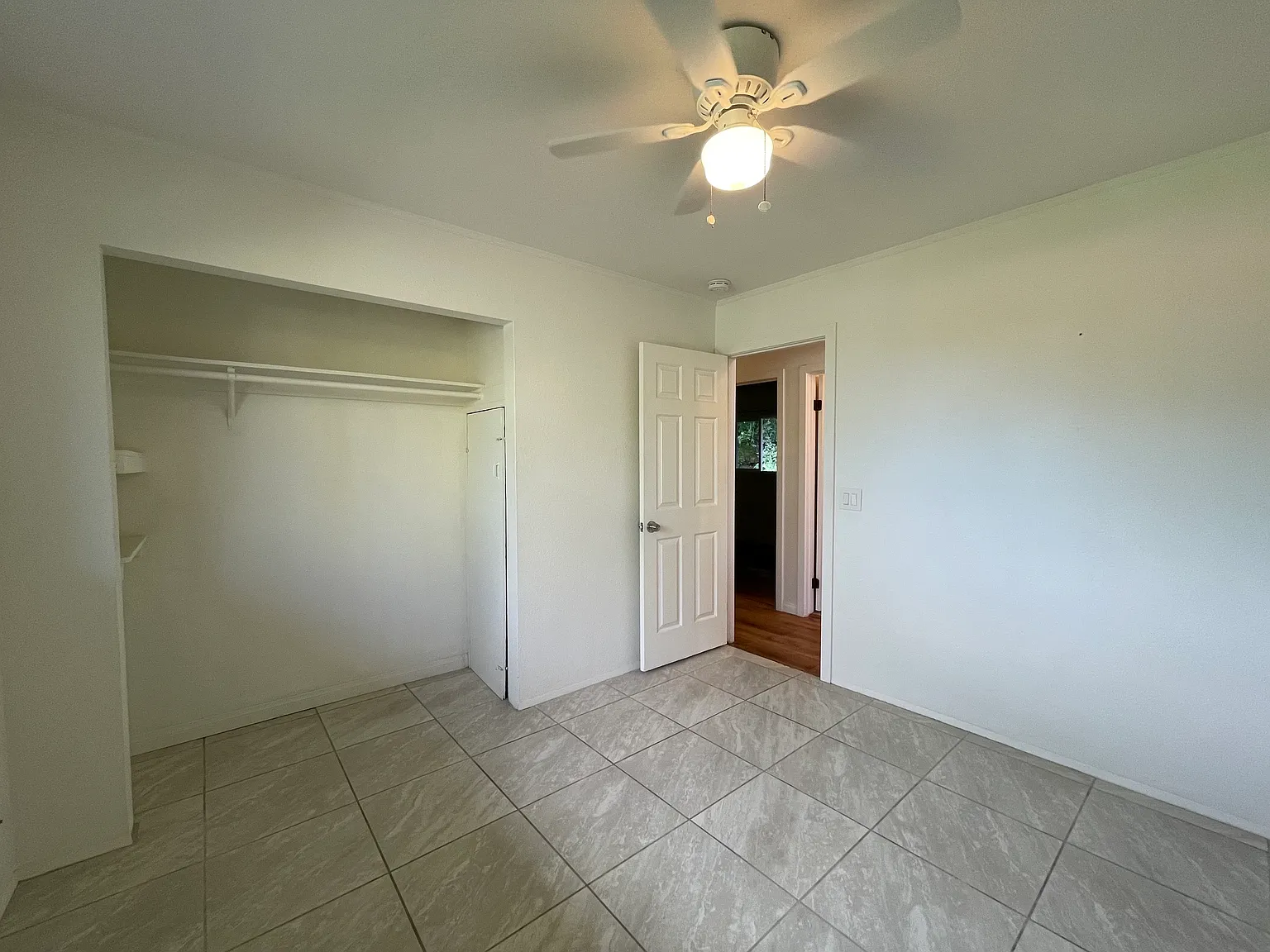 4 bed, 1344 sqft, $4,000 — Photo 4
