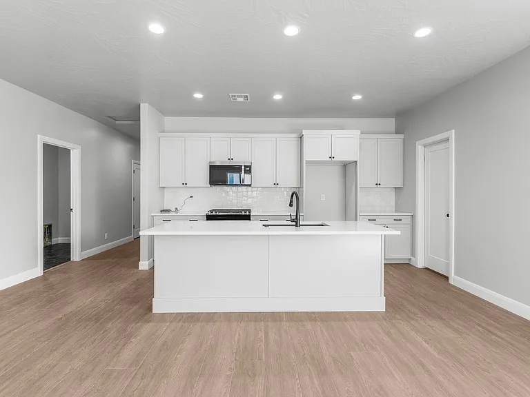 1089 E Coyote Crest Dr — Photo 6