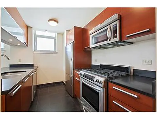 Rented by BARNES New York | media 33