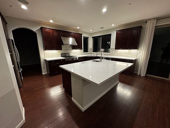 5th image of 845 Wedgewood Ct