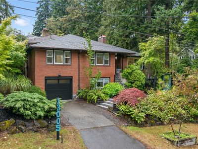 13005 8th Ave NE, Seattle, WA, 98125