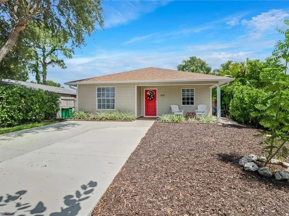 835 94th AVE N, NAPLES, FL 34108