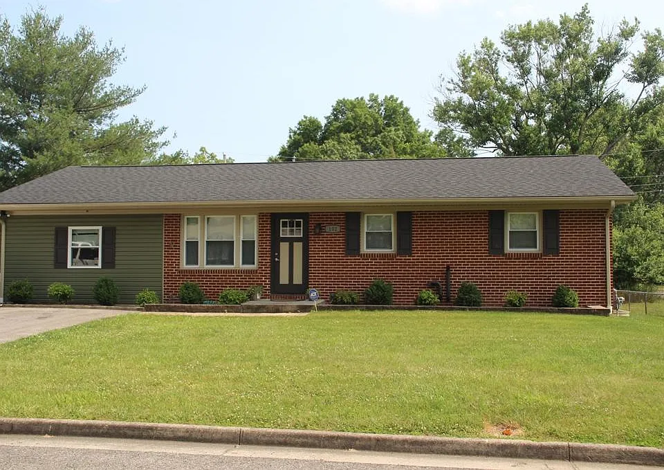 102 Kirkwood Dr