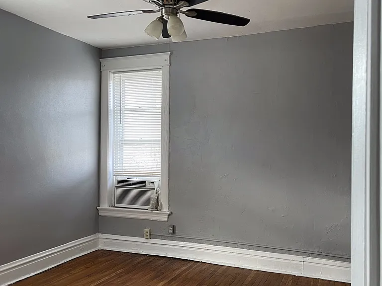 3859 Cleveland Ave #UPPER — Photo 13