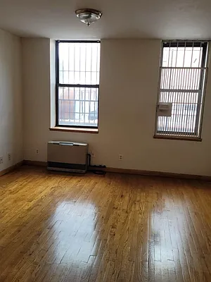 Rented by Danielle Stoller, LREB | media 8