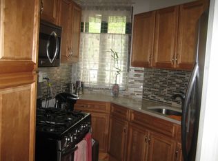 11 Metropolitan Oval APT MB, Bronx, NY 10462