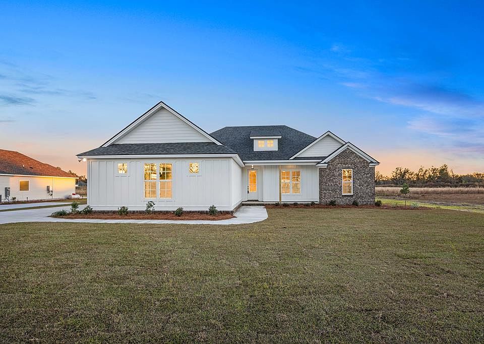 1st image of 6021-4 H Club Rd