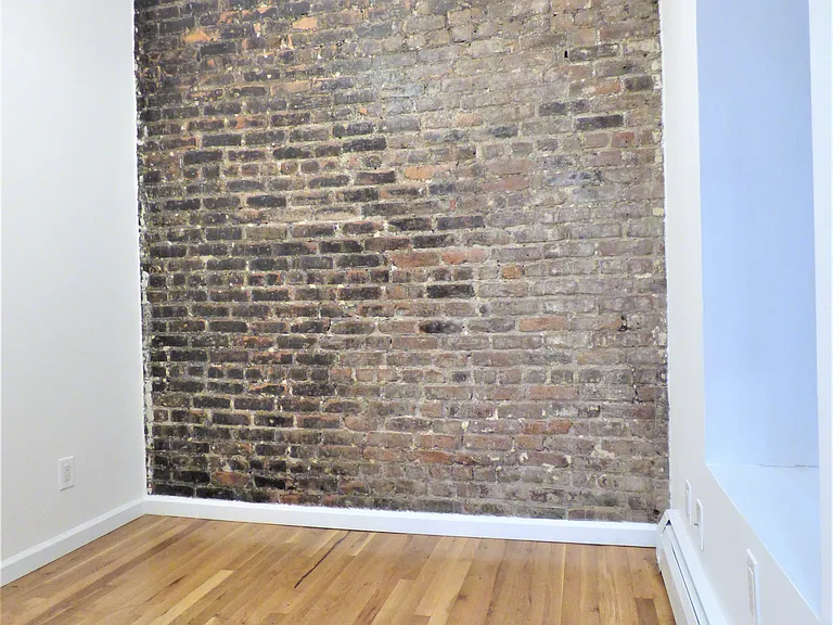 2 Clinton St #2A — Photo 8