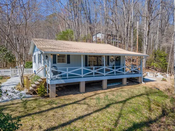 97 Snow Hill Falls Ln, Franklin, NC 28734
