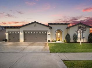 14823 Coneflower Dr, Bakersfield, CA 93314