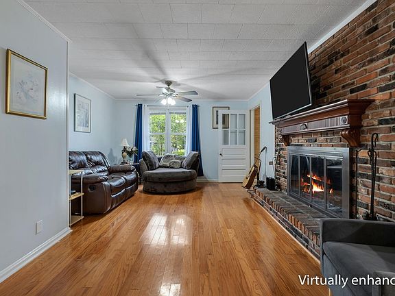 5th image of 41 N Virginia St
