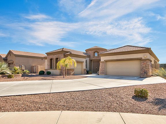 3rd image of 9917 E Glencove Cir