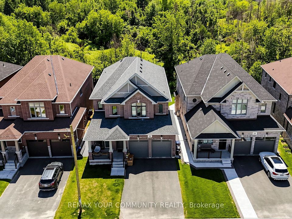 1st image of 32 Baycroft Blvd