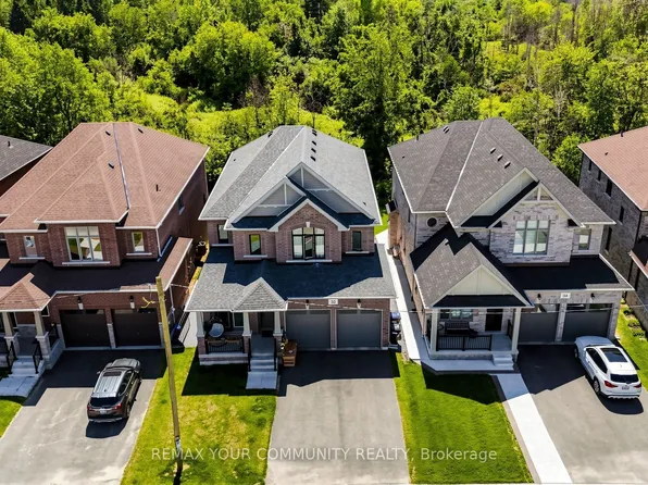 32 Baycroft Blvd, Angus - Borden Cfb-bfc, ON L3W 0M1